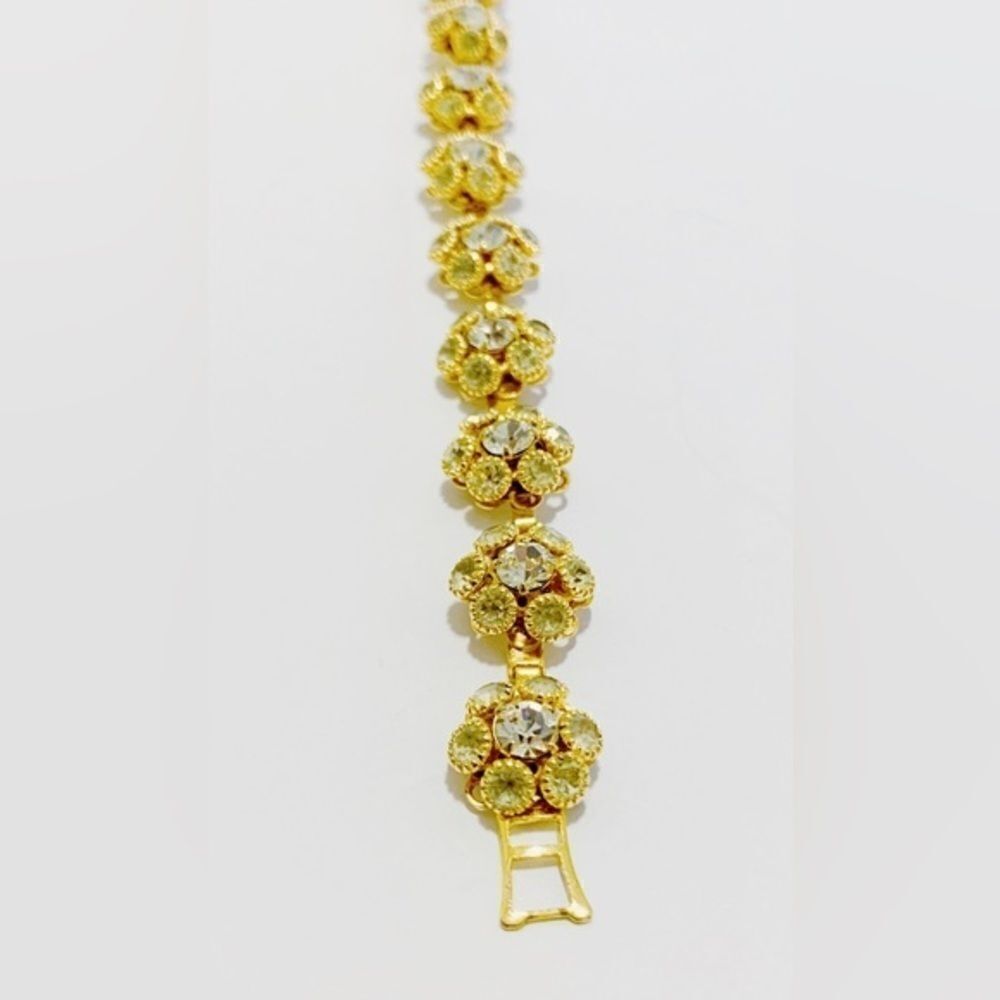 Mid-Century Vintage Gold Rhinstone Bracelet - Picture 2 of 8